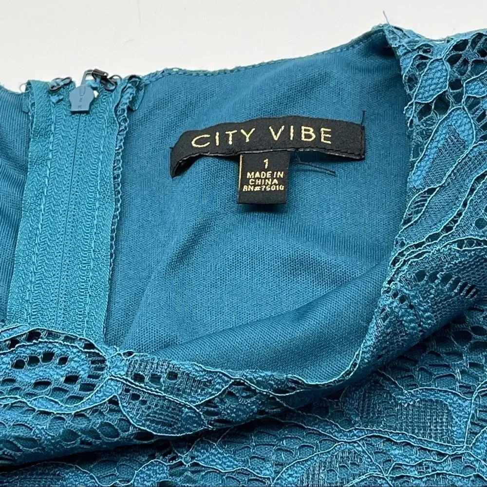 NWT City Vibe Lace Dress Sz 1